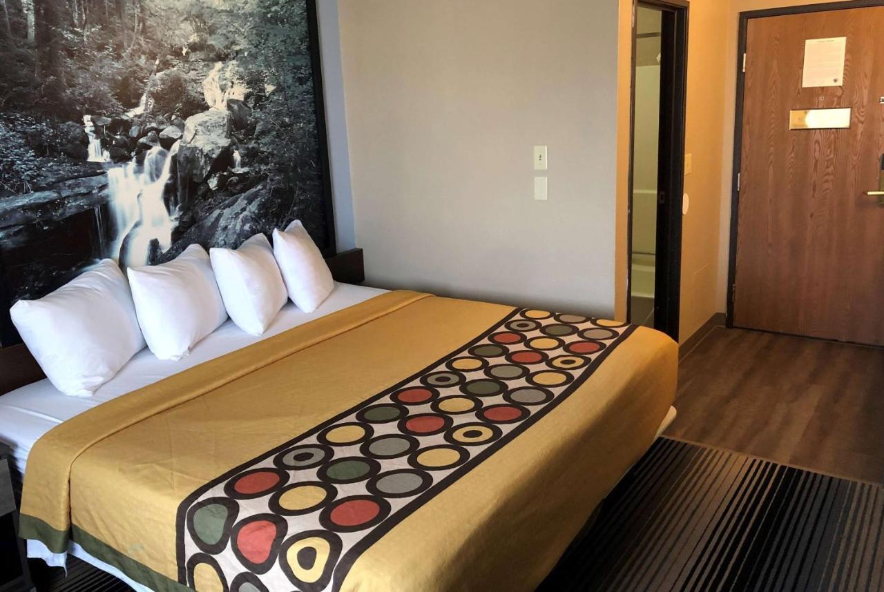 מלון Super 8 By Wyndham Milwaukee Airport מראה חיצוני תמונה