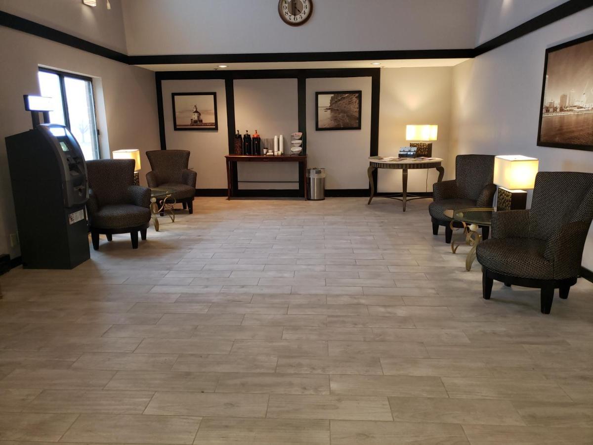 מלון Super 8 By Wyndham Milwaukee Airport מראה חיצוני תמונה